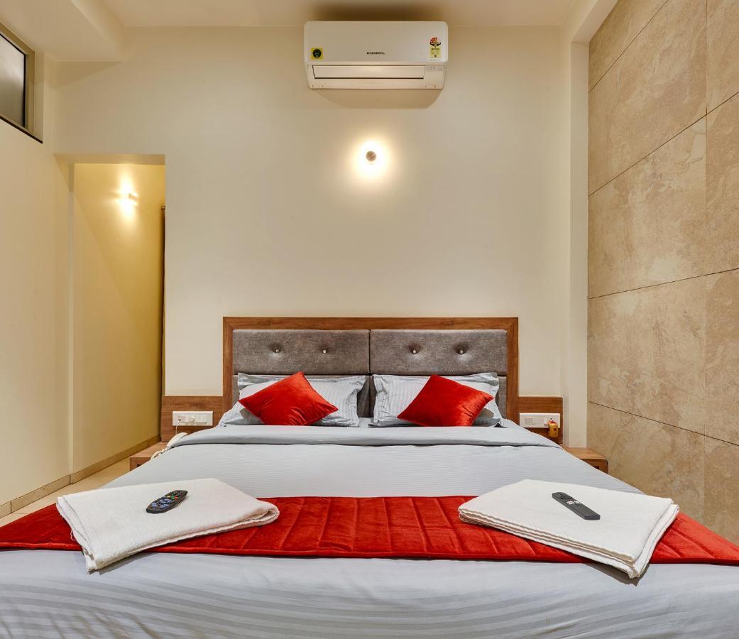 Hotel Swamini Kolhapur Exterior photo